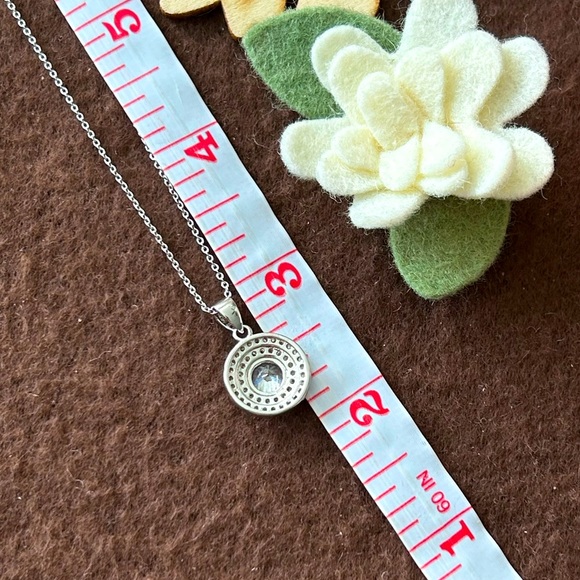 NWT Silver Necklace Cubic Zirconia Pendant - Picture 6 of 6